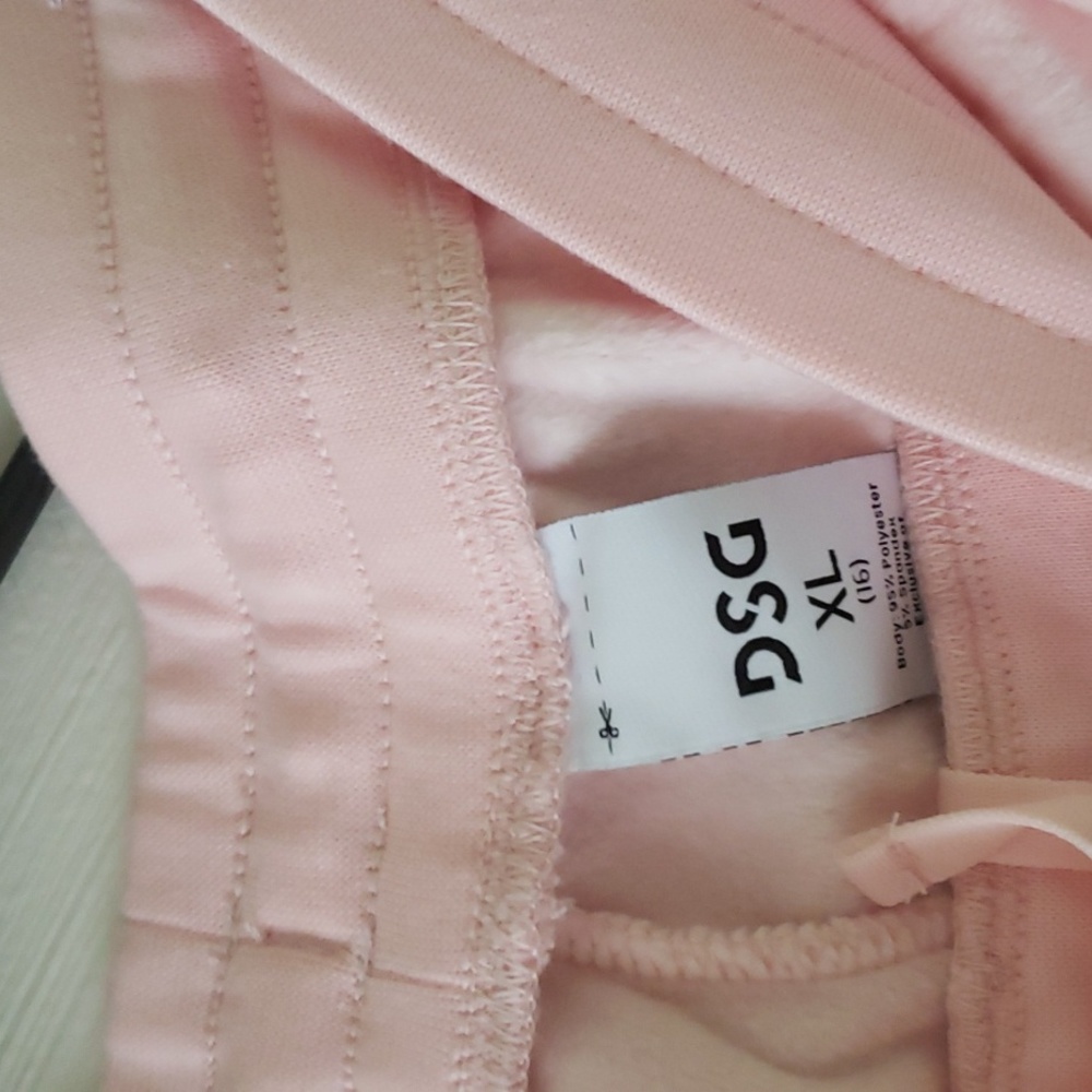 Joggers - Picture 2 of 3
